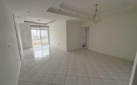 Apartamento 3 suítes no Estreito