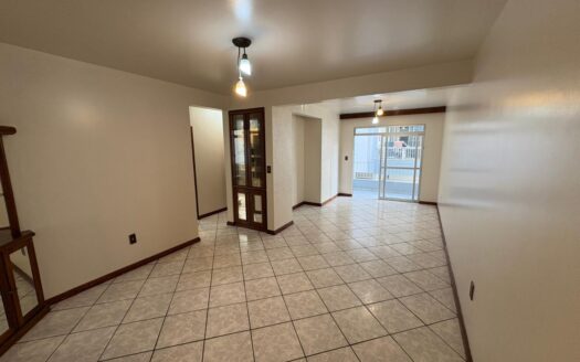 Apartamento 3 dormitórios, sendo 1 suíte, no ESTREITO