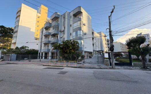 Apartamento 3 dormitórios, sendo 1 suíte, no ESTREITO